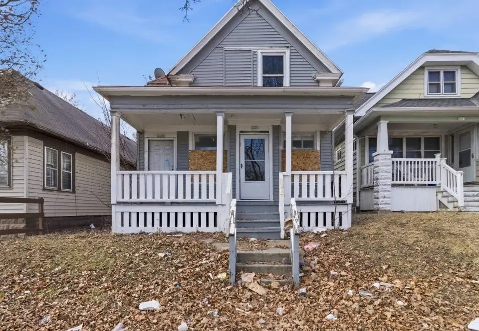 3 Bed 2 Bath Multi-Unit Residential Property in Milwaukee, WI - 1