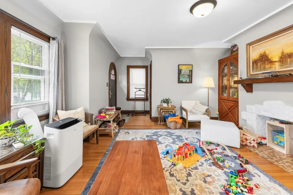 3 Bed 2 Bath Multi-Unit Residential Property in Milwaukee, WI - 4