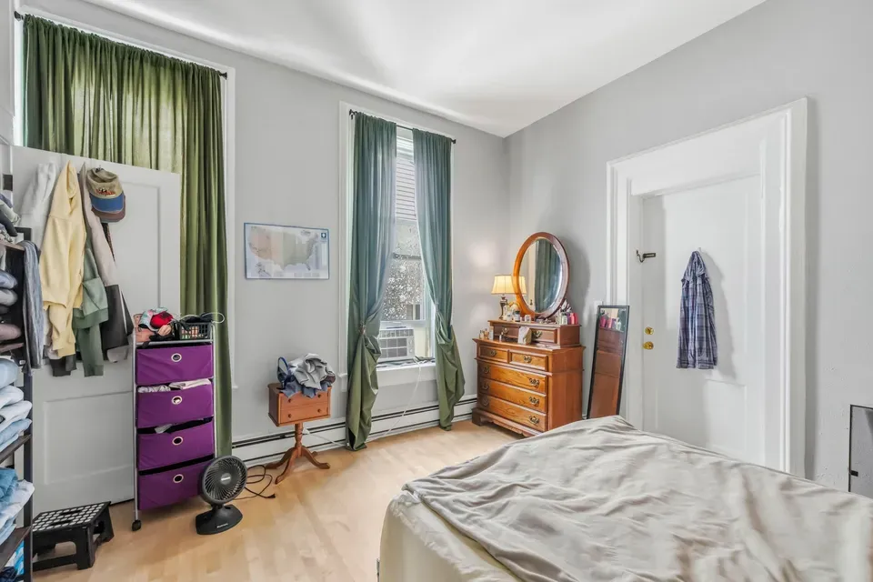 3 Bed 2 Bath Multi-Unit Residential Property in Milwaukee, WI - 4