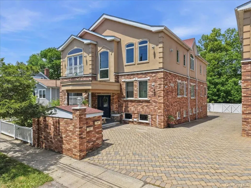 3 Bed 2 Bath Multi-Unit Residential Property in New York, NY - 1