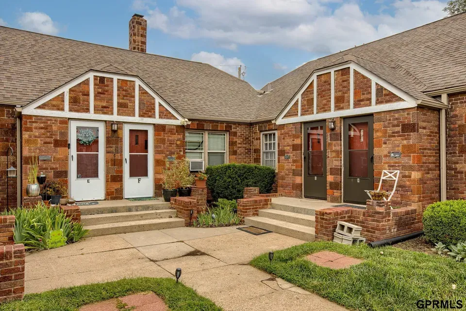 3 Bed 2 Bath Multi-Unit Residential Property in Omaha, NE - 4