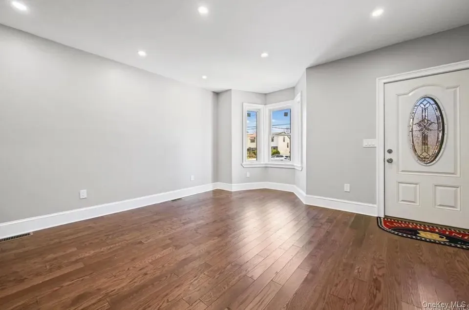 3 Bed 2 Bath Multi-Unit Residential Property in Queens, NY - 2