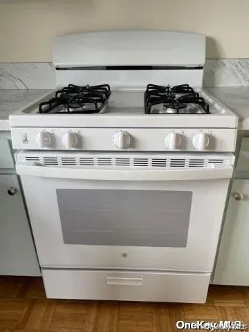 3 Bed 2 Bath Multi-Unit Residential Property in Queens, NY - 4