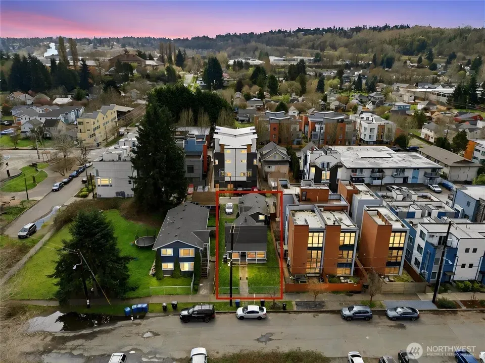 3 Bed 2 Bath Multi-Unit Residential Property in Seattle, WA