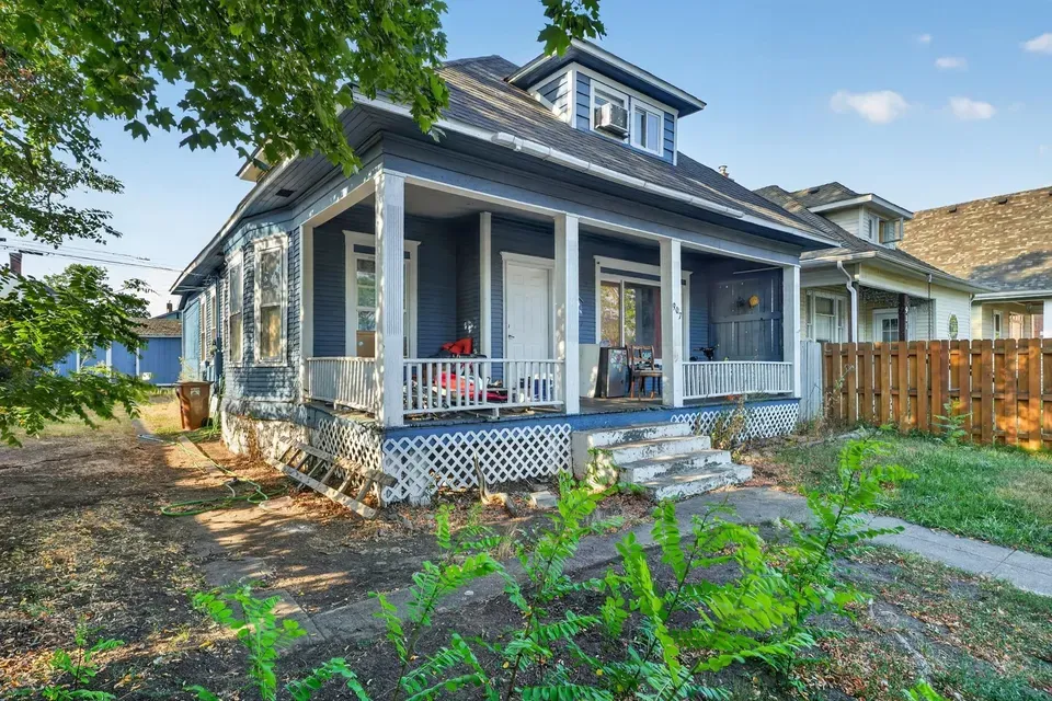 3 Bed 2 Bath Multi-Unit Residential Property in Spokane, WA - 2