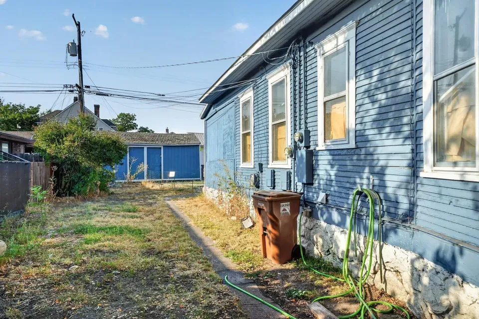 3 Bed 2 Bath Multi-Unit Residential Property in Spokane, WA - 4