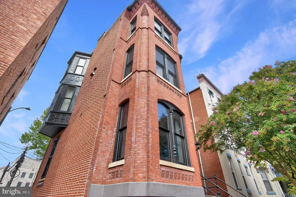 3 Bed 2 Bath Multi-Unit Residential Property in Washington, DC - 3