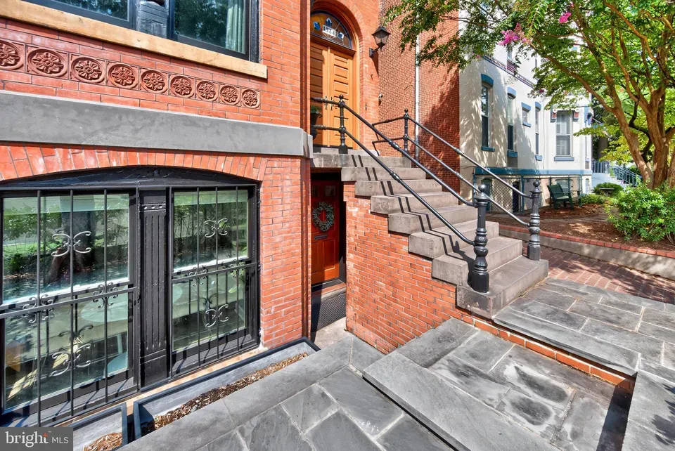3 Bed 2 Bath Multi-Unit Residential Property in Washington, DC - 4