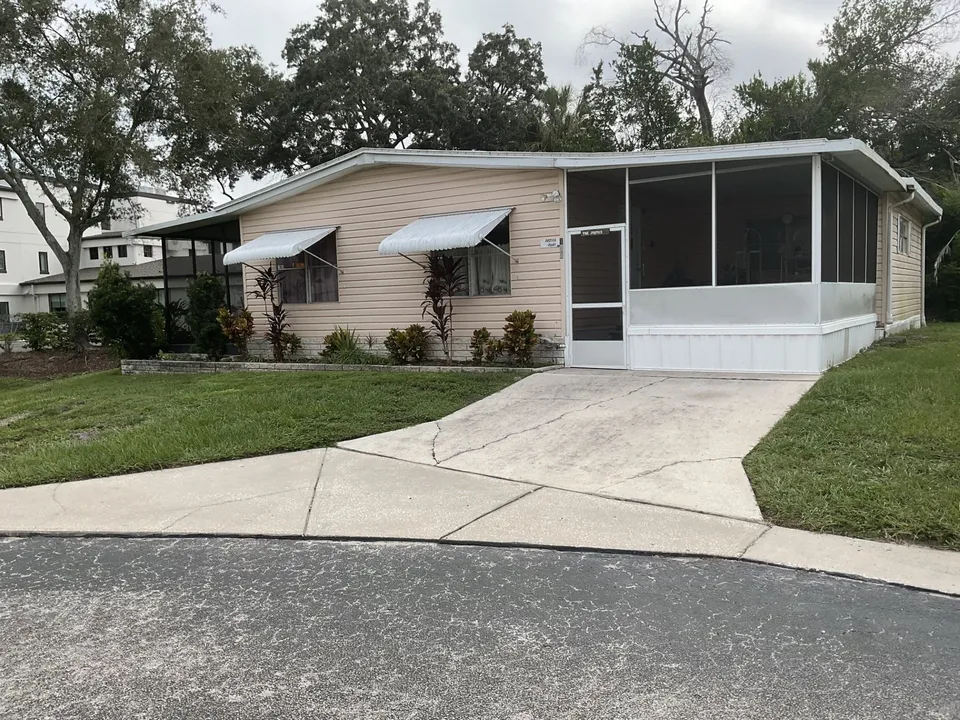 3 Bed 2 Bath Traditional Craftsman in Tampa, FL