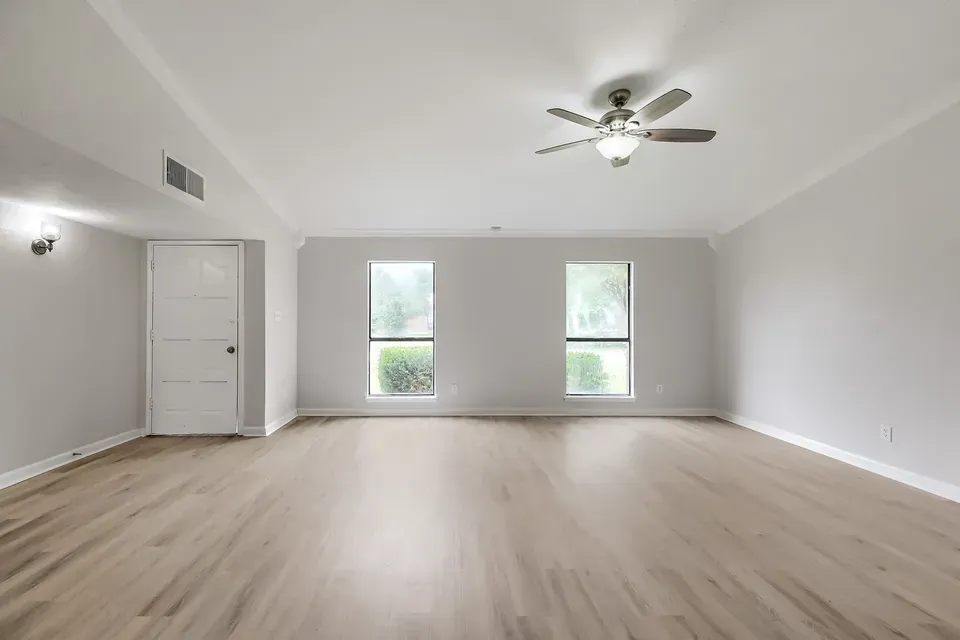 3 Bed 2 Bath Traditional Suburban Family Home in Allen, TX - 5
