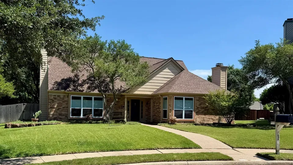 3 Bed 2 Bath Traditional Suburban Family Home in Allen, TX