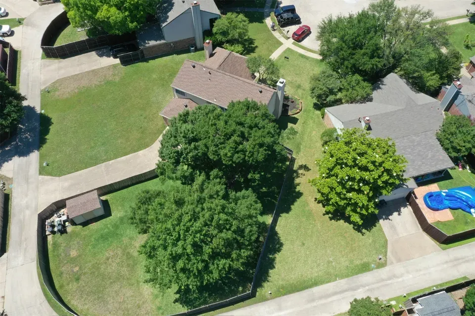 3 Bed 2 Bath Traditional Suburban Family Home in Allen, TX - 2