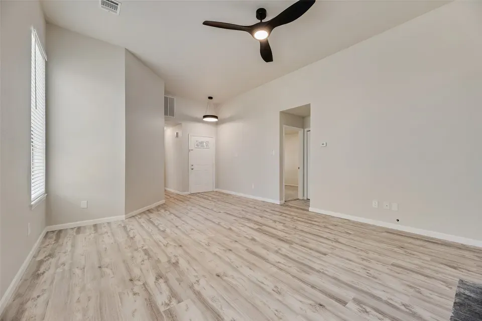 3 Bed 2 Bath Traditional Suburban Family Home in Allen, TX - 5
