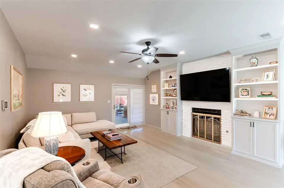 3 Bed 2 Bath Traditional Suburban Family Home in Allen, TX - 3