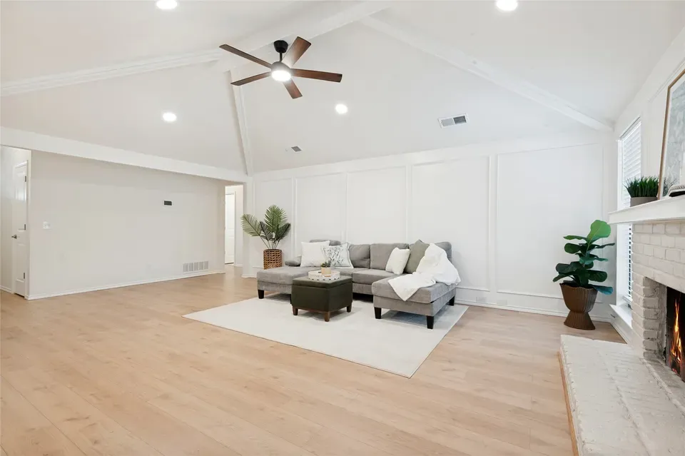 3 Bed 2 Bath Traditional Suburban Family Home in Allen, TX - 5