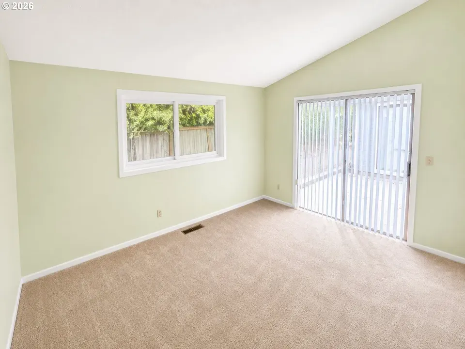 3 Bed 2 Bath Traditional Suburban Family Home in Beaverton, OR - 4