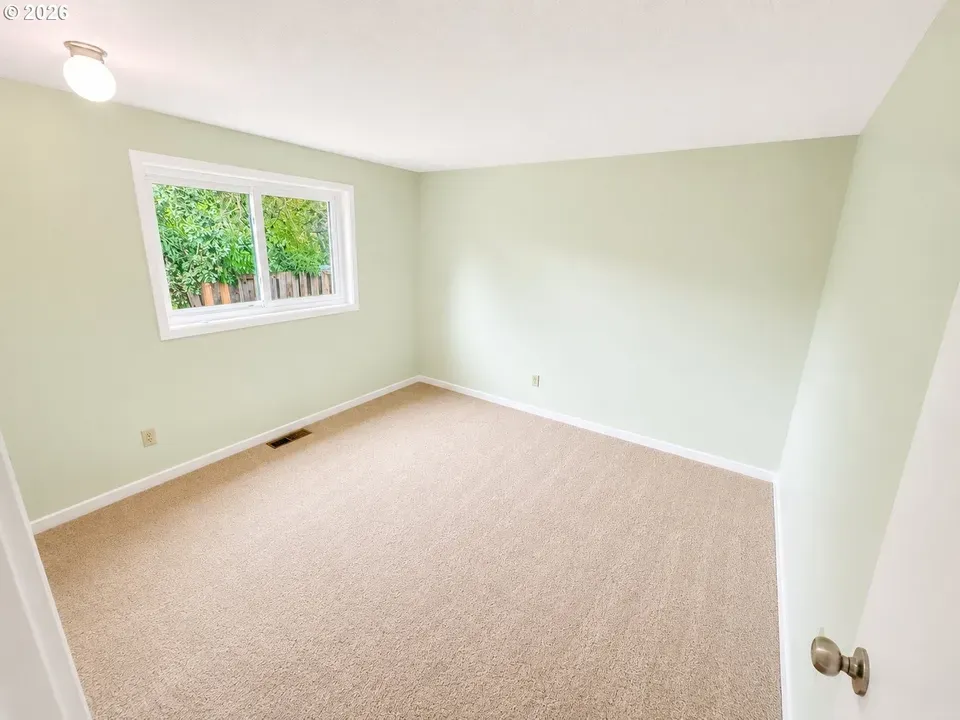 3 Bed 2 Bath Traditional Suburban Family Home in Beaverton, OR - 5