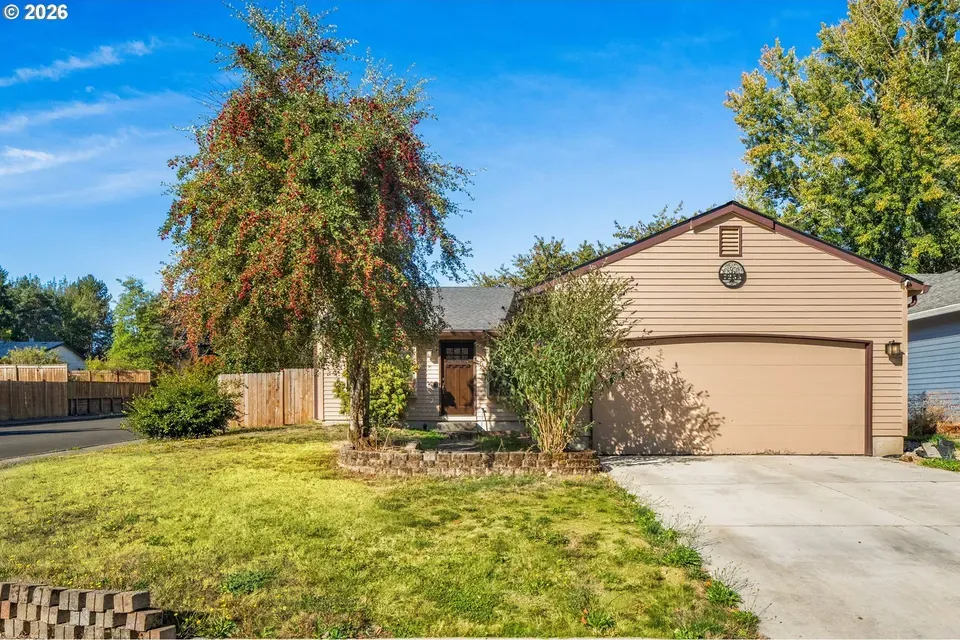 3 Bed 2 Bath Traditional Suburban Family Home in Beaverton, OR - 3
