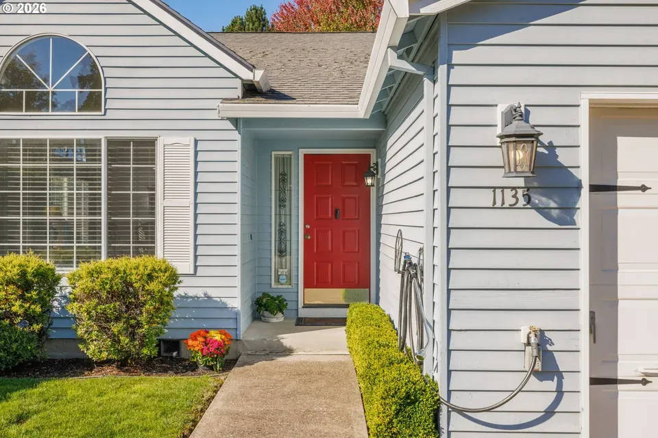 3 Bed 2 Bath Traditional Suburban Family Home in Beaverton, OR - 3