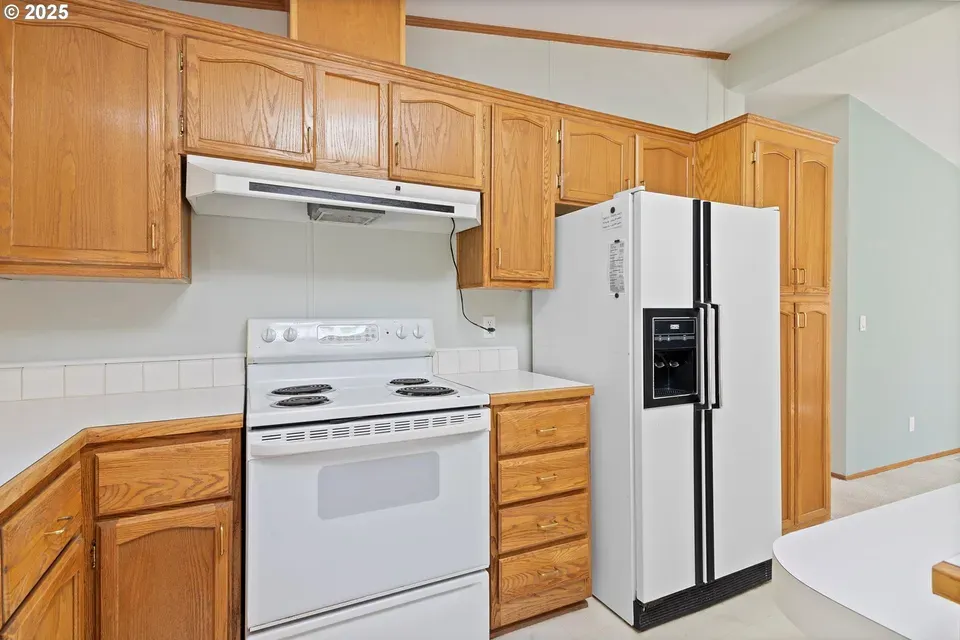 3 Bed 2 Bath Traditional Suburban Family Home in Beaverton, OR - 5
