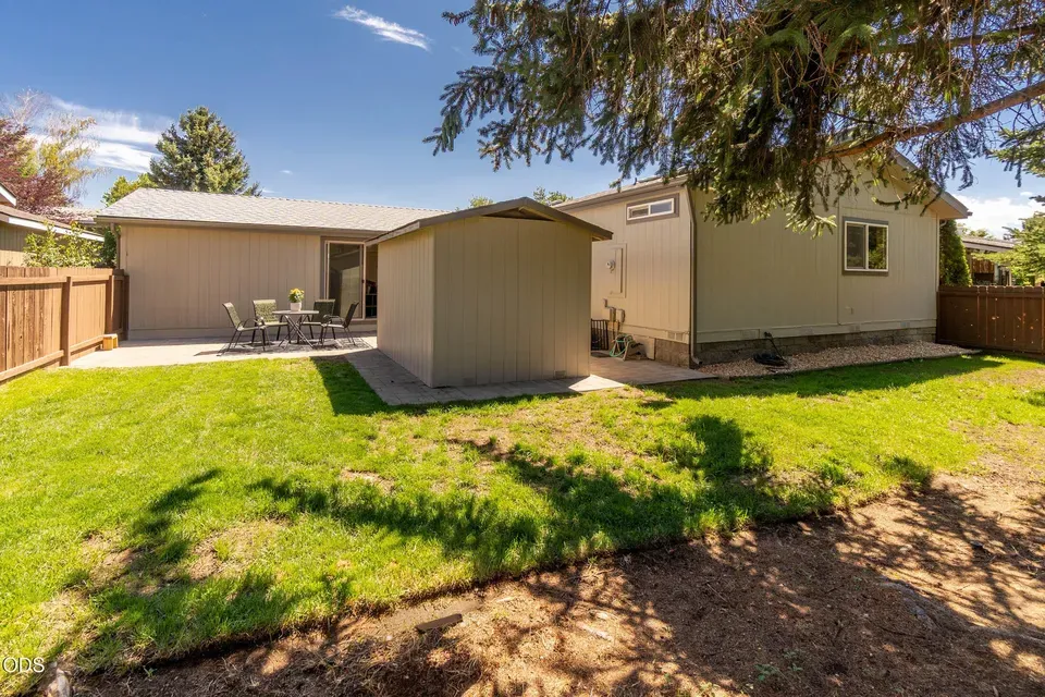 3 Bed 2 Bath Traditional Suburban Family Home in Bend, OR - 4