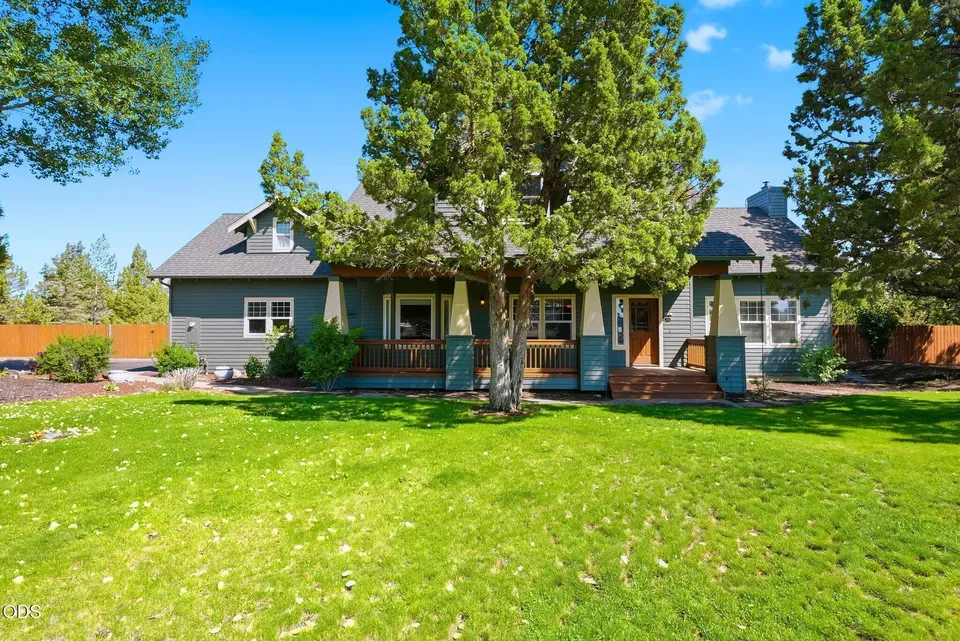 3 Bed 2 Bath Traditional Suburban Family Home in Bend, OR - 3