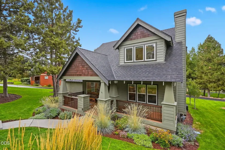 3 Bed 2 Bath Traditional Suburban Family Home in Bend, OR