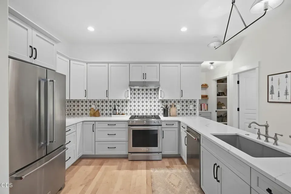 3 Bed 2 Bath Traditional Suburban Family Home in Bend, OR - 3