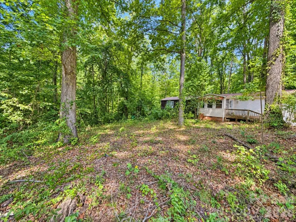 3 Bed 2 Bath Traditional Suburban Family Home in Charlotte, NC - Hero