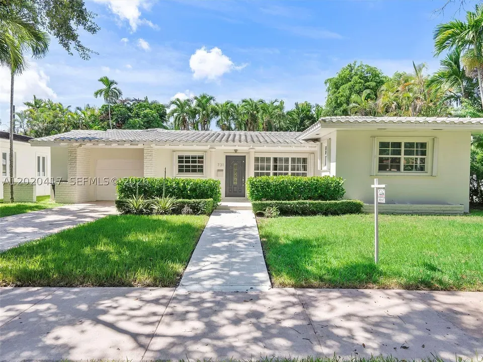3 Bed 2 Bath Traditional Suburban Family Home in Coral Gables, FL