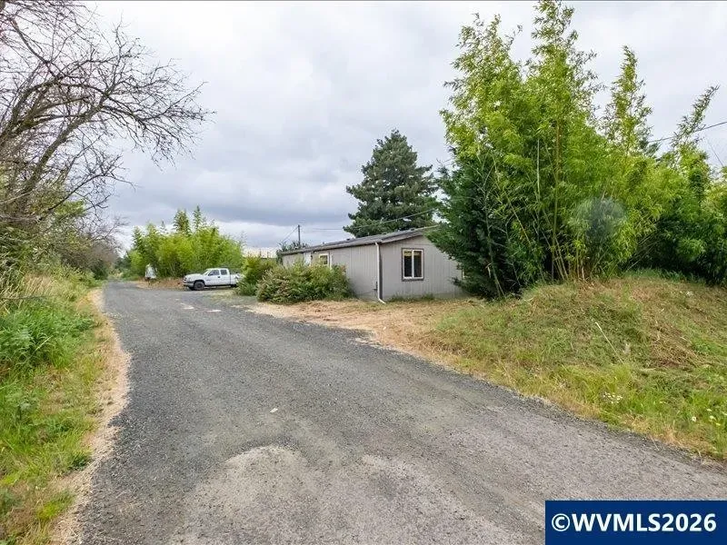 3 Bed 2 Bath Traditional Suburban Family Home in Corvallis, OR - 2