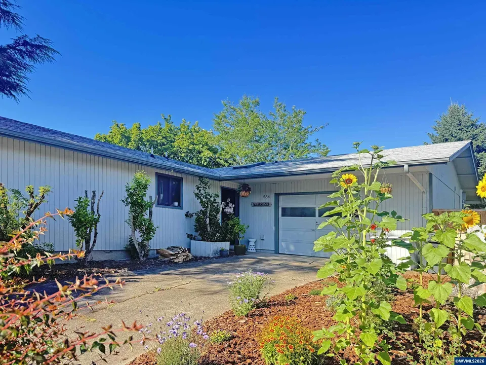 3 Bed 2 Bath Traditional Suburban Family Home in Corvallis, OR - 1