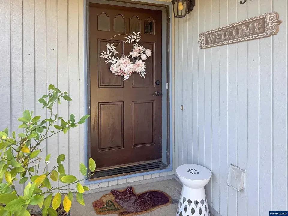 3 Bed 2 Bath Traditional Suburban Family Home in Corvallis, OR - 2