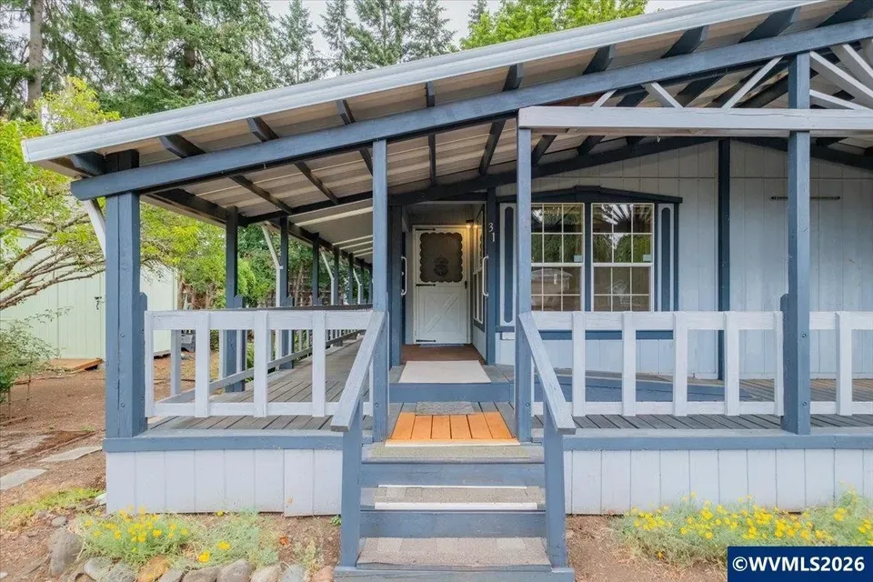 3 Bed 2 Bath Traditional Suburban Family Home in Corvallis, OR - 4