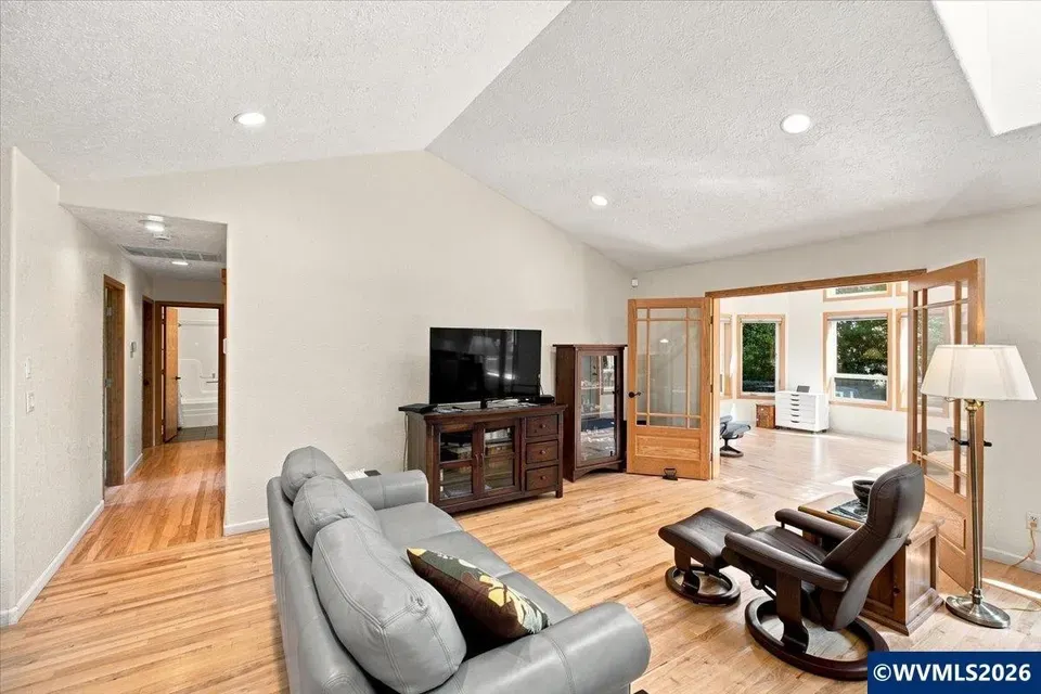3 Bed 2 Bath Traditional Suburban Family Home in Corvallis, OR - 5