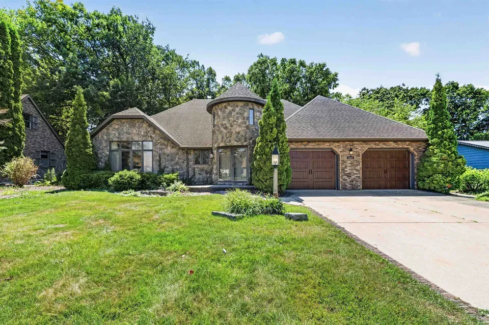 3 Bed 2 Bath Traditional Suburban Family Home in Green Bay, WI