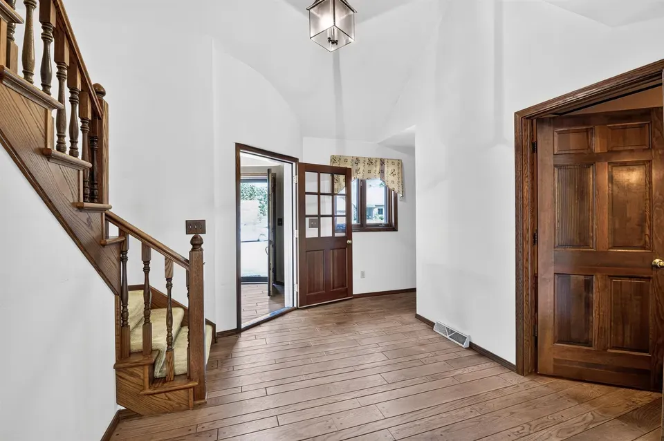 3 Bed 2 Bath Traditional Suburban Family Home in Green Bay, WI - 4