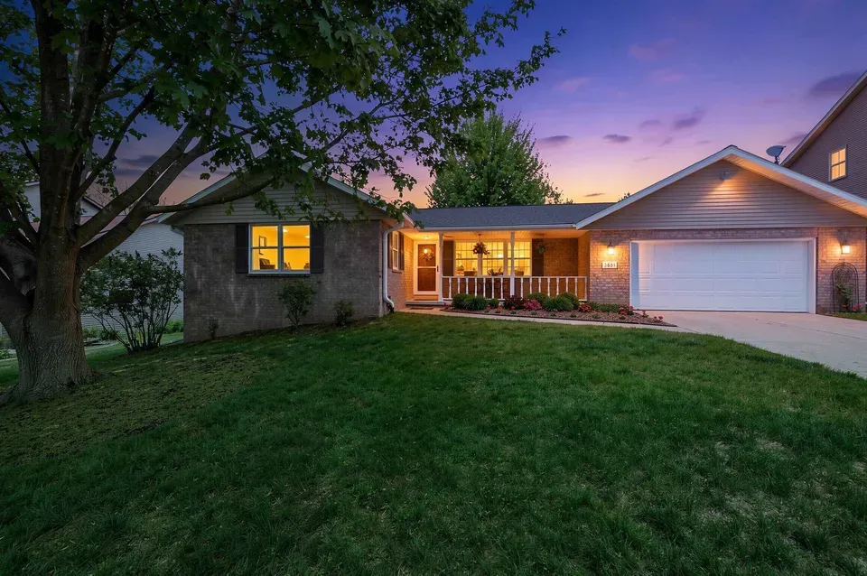 3 Bed 2 Bath Traditional Suburban Family Home in Green Bay, WI