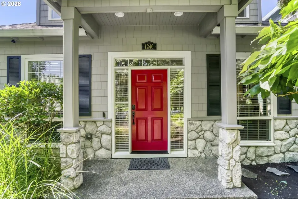3 Bed 2 Bath Traditional Suburban Family Home in Hillsboro, OR - 1