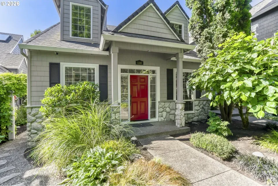 3 Bed 2 Bath Traditional Suburban Family Home in Hillsboro, OR - 4