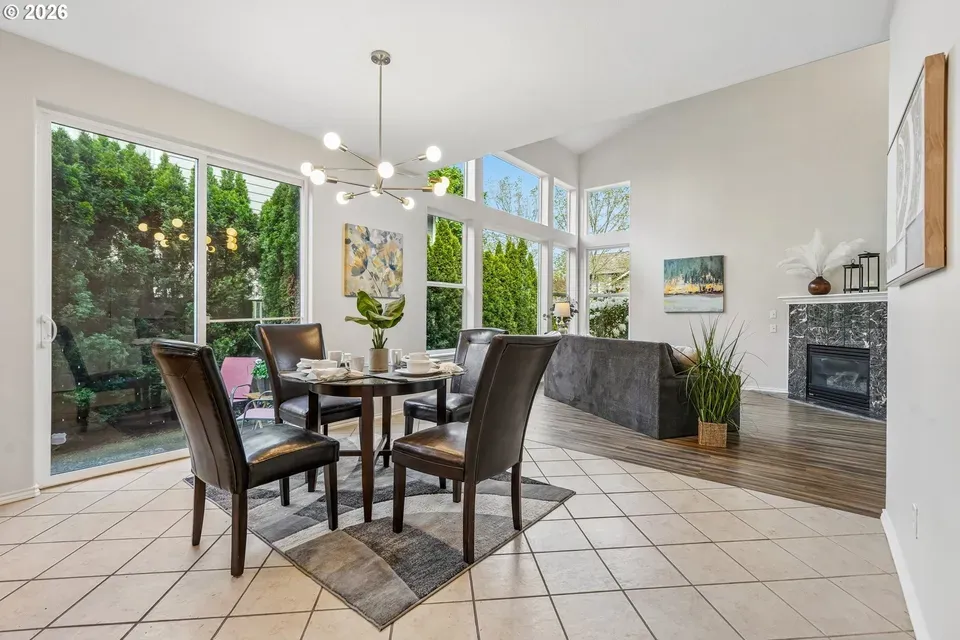 3 Bed 2 Bath Traditional Suburban Family Home in Hillsboro, OR - 4