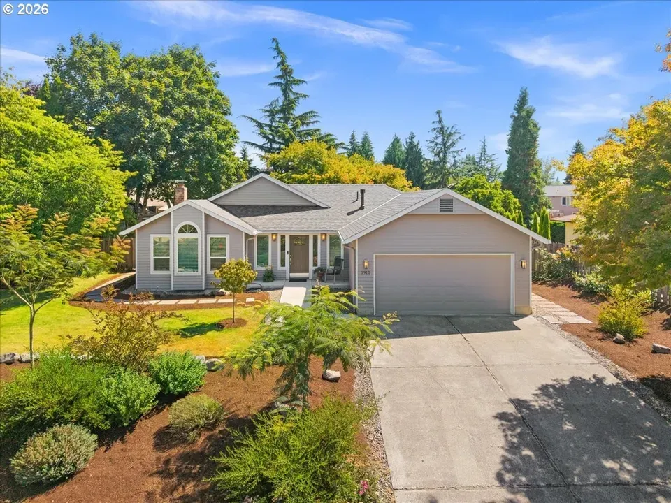 3 Bed 2 Bath Traditional Suburban Family Home in Hillsboro, OR