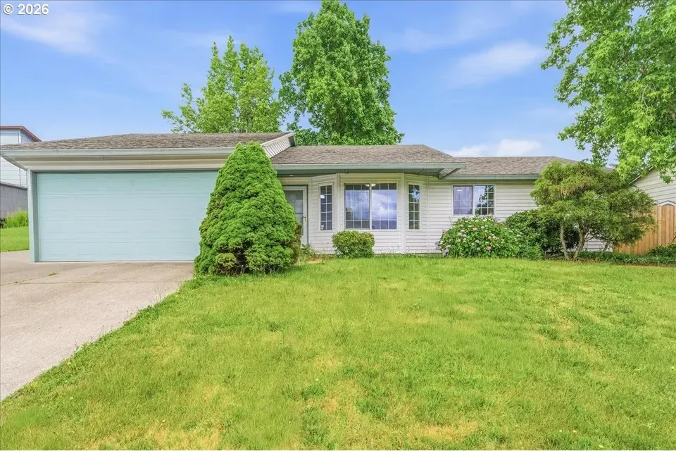 3 Bed 2 Bath Traditional Suburban Family Home in Hillsboro, OR - 1