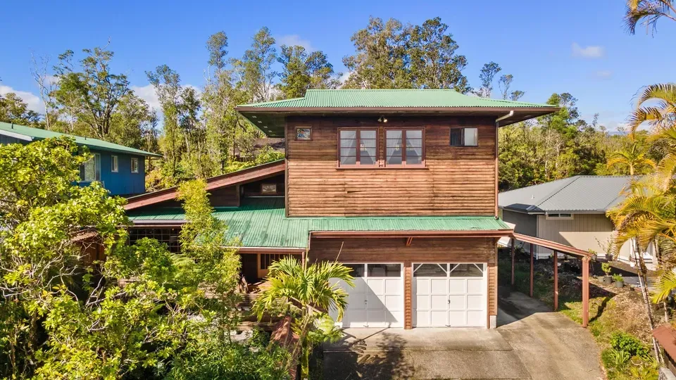 3 Bed 2 Bath Traditional Suburban Family Home in Hilo, HI - 4