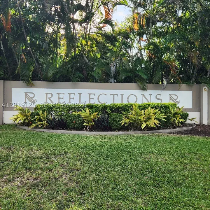 3 Bed 2 Bath Traditional Suburban Family Home in Hollywood, FL - 4