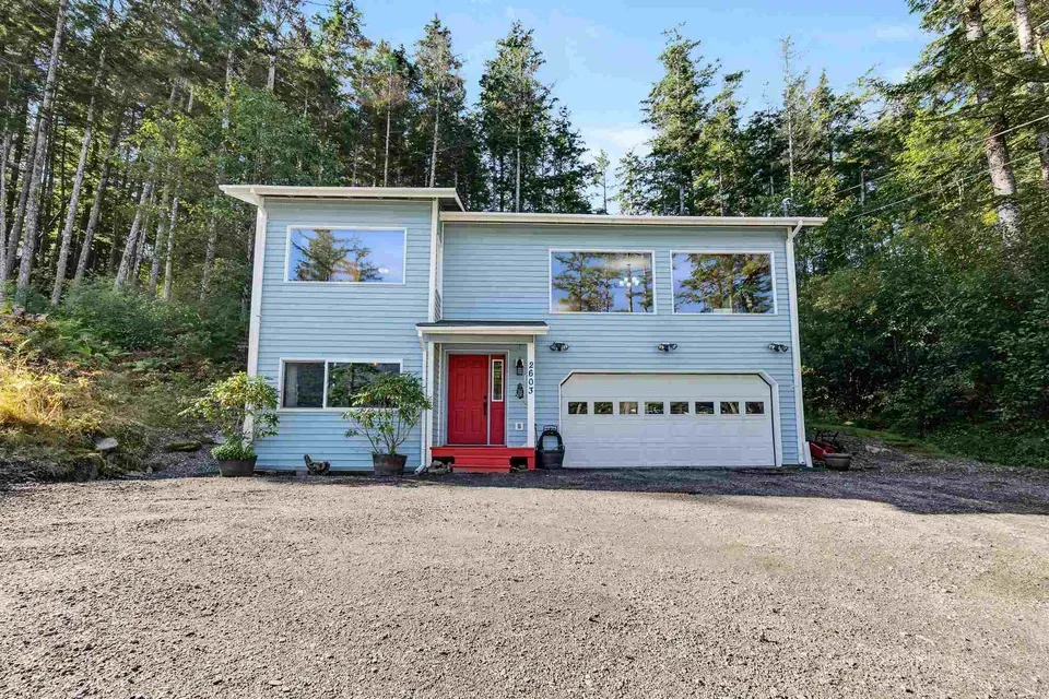 3 Bed 2 Bath Traditional Suburban Family Home in Juneau, AK - 2