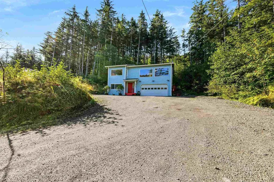 3 Bed 2 Bath Traditional Suburban Family Home in Juneau, AK - 3