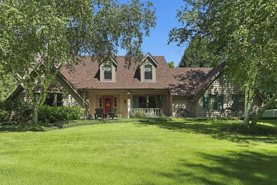 3 Bed 2 Bath Traditional Suburban Family Home in Kenosha, WI