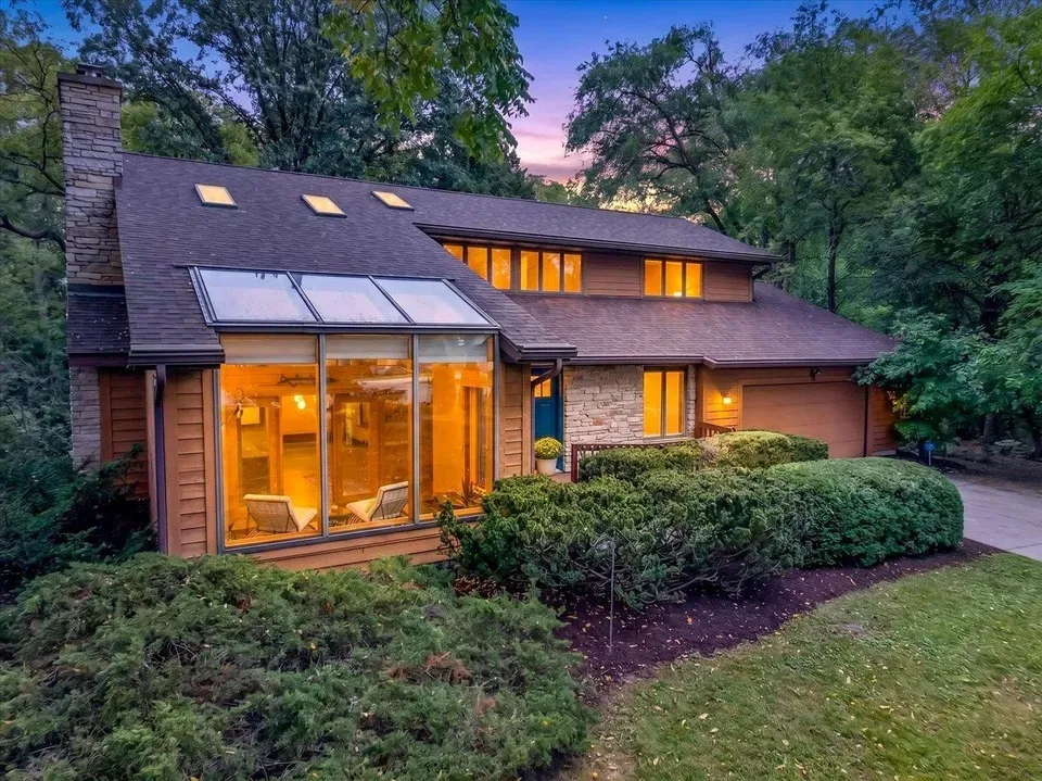 3 Bed 2 Bath Traditional Suburban Family Home in Madison, WI - 2