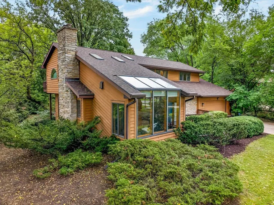 3 Bed 2 Bath Traditional Suburban Family Home in Madison, WI - 4